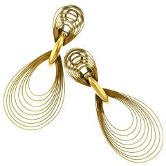 TIFFANY PARIS Stylish Gold Wire Ear Clips