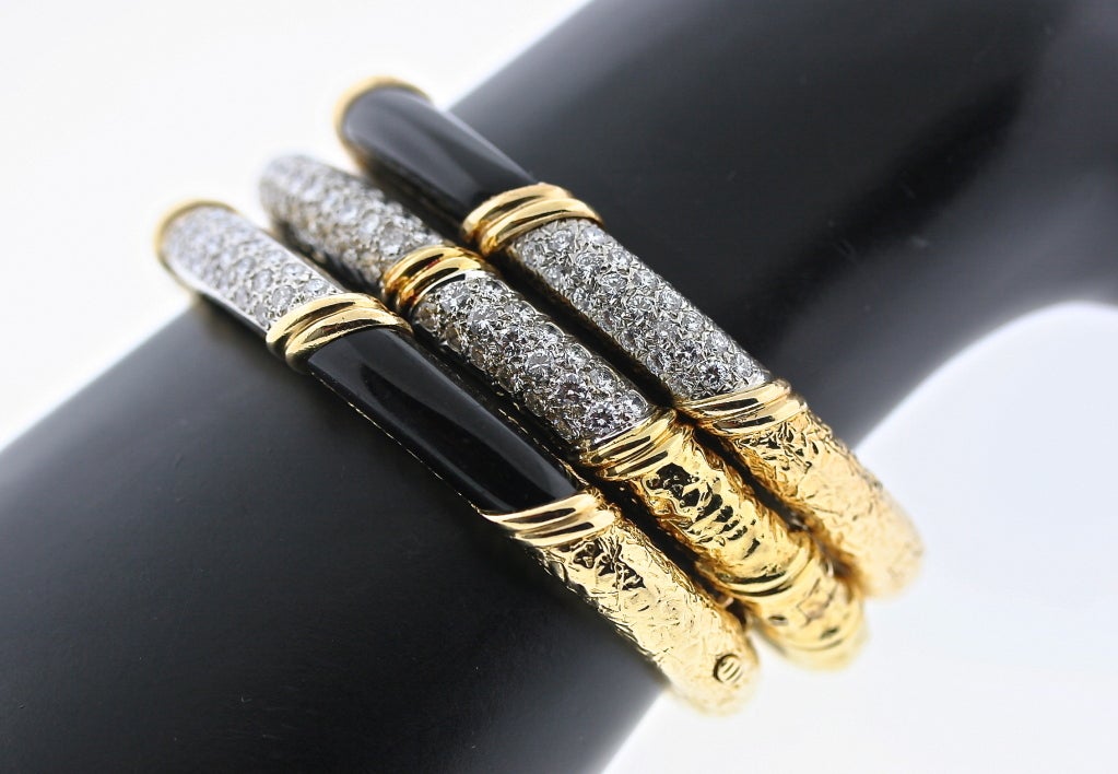 Van Cleef & Arpels Set of Gold, Diamond & Onyx Bangle Bracelets 2