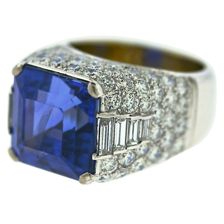 BULGARI Ceylon Sapphire and Diamond Ring