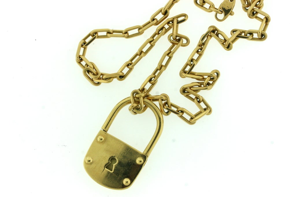 Cartier 18k gold necklace designed as an interlocking oval link 18