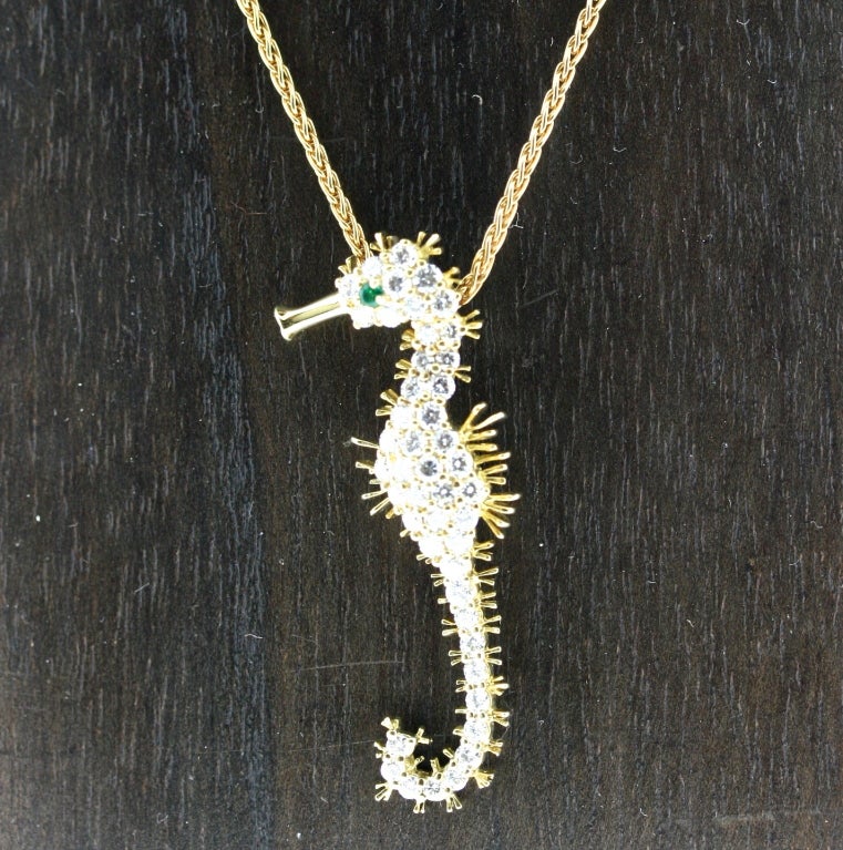 KURT WAYNE Diamond-Set Seahorse Necklace 2