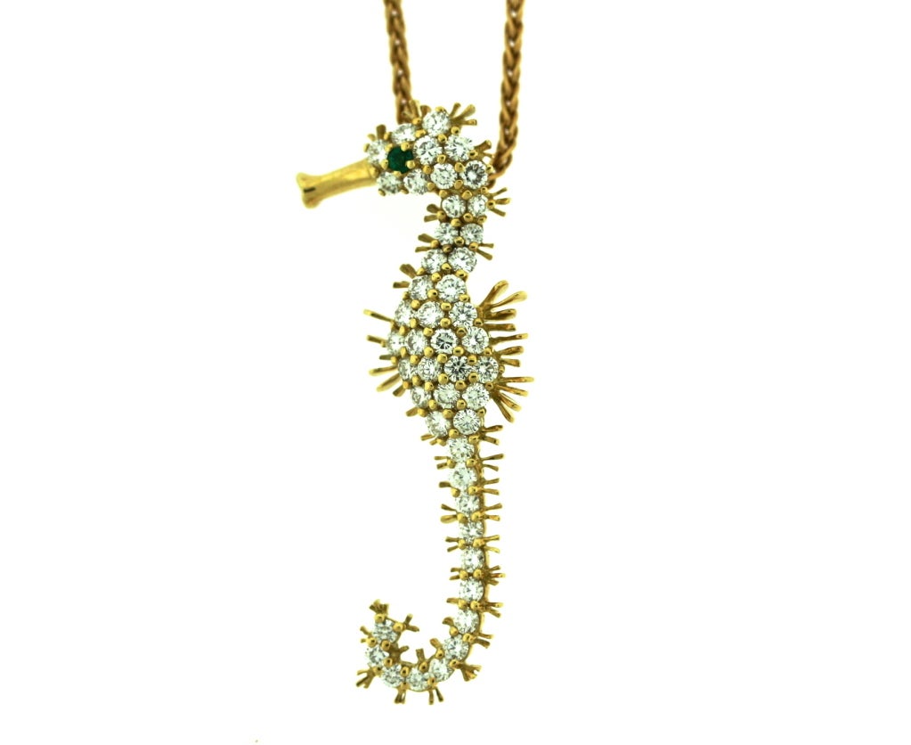 KURT WAYNE Diamond-Set Seahorse Necklace 3