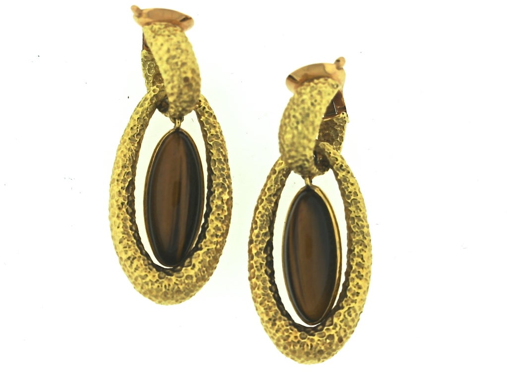 Van CLEEF & ARPELS 1970s Tiger Eye Earrings