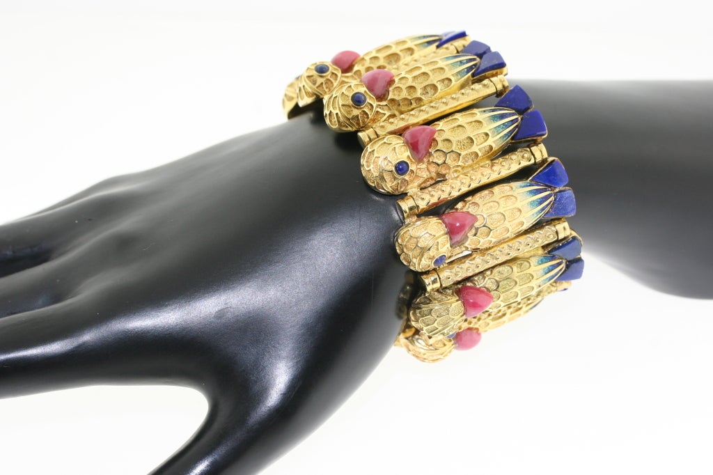 Exquisite Parrot Lapis, Rhodochrosite & Enamel Gold Bracelet In Excellent Condition In New York, NY