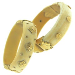 Vintage BUCCELLATI Pair of Ivory and Gold Bangle Bracelets