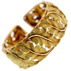BUCCELLATI Foliate Gold Cuff Bracelet