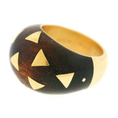 VAN CLEEF & ARPELS Wood and Gold Bombe Ring