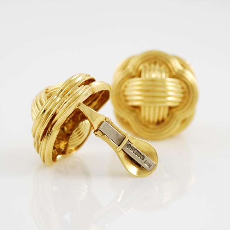 18kt yellow gold  clip-on earrings, 1970's.
