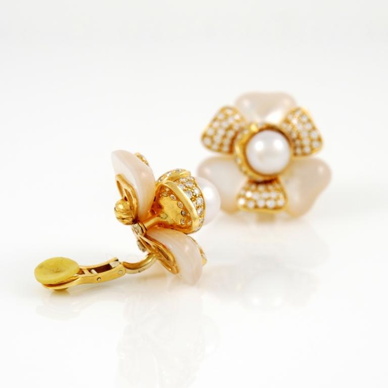 FRED Pearl Mother of Pearl Diamond Gold Earrings