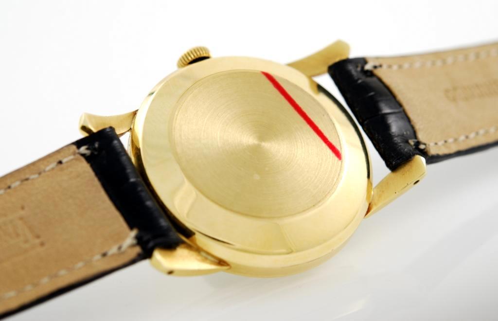 IWC Yellow Gold Wristwatch circa 1950s In Good Condition For Sale In Verona, IT