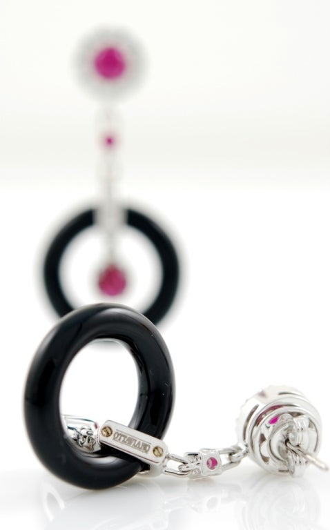 OTTAVIANO Onyx Ruby Diamond Earrings In New Condition For Sale In Verona, IT