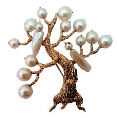 William Ruser Pearl Gold Brooch