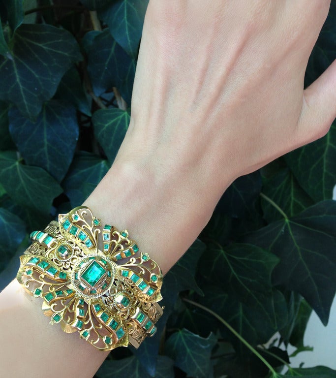 Victorian Antique Gold Emerald Bangle
