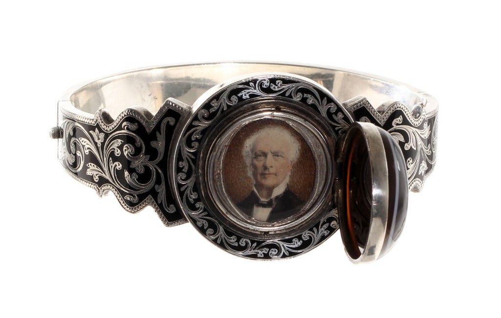 Victorian Banded Agate Locket Bangle Bracelet 1