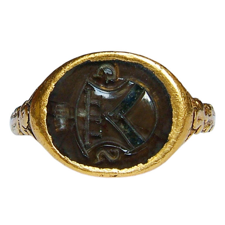 Renaissance Armorial Signet Ring For Sale