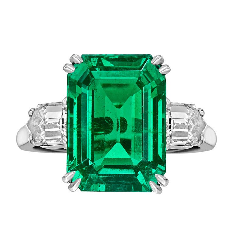 Van Cleef & Arpels Colombian Emerald Diamond Ring
