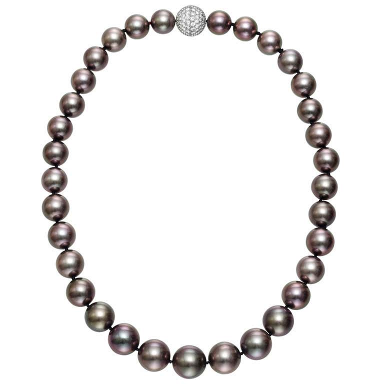 Black cultured pearl necklace Clearance