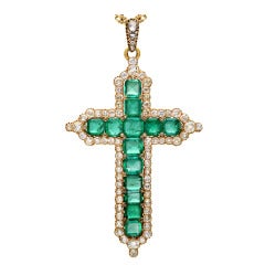 Pendentif croix ancien en diamant et émeraude