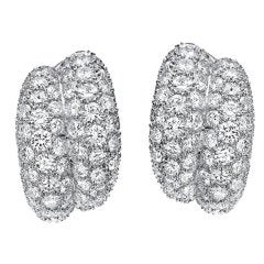 VAN CLEEF & ARPELS Pavé Diamond Bombé Earclips