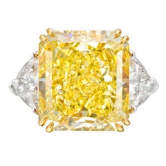 Fancy Intense Yellow Diamond Ring