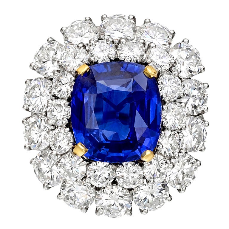 VAN CLEEF & ARPELS Sapphire Diamond Cluster Ring