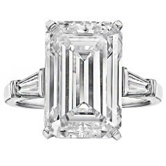 Emerald-Cut Diamond Engagement Ring