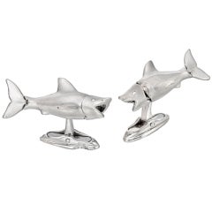 DEAKIN & FRANCIS White Gold Shark Cufflinks