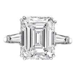 Emerald-Cut Diamond Engagement Ring