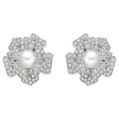 South Sea Pearl 
Diamond Flower Earclips