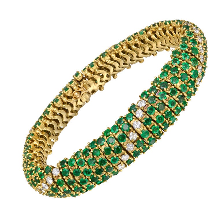Emerald 
Diamond Bombé Link Bracelet