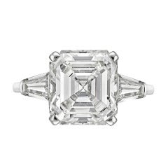 5.26 Karat Diamantring mit Smaragdschliff