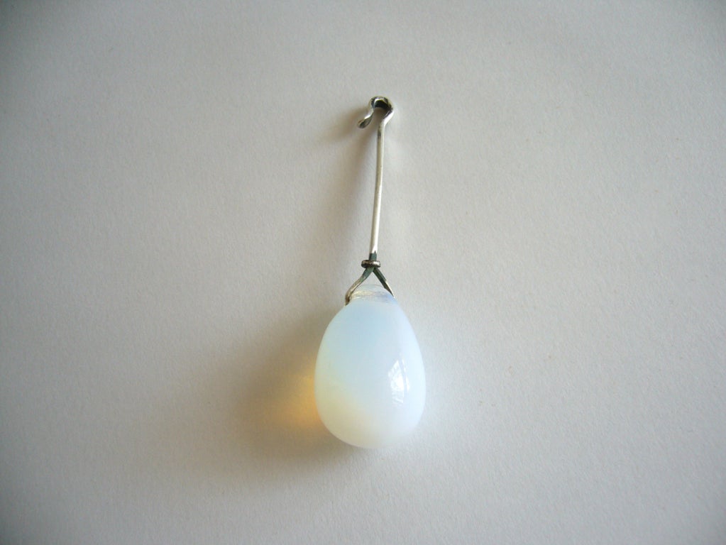 VIVIANNA TORUN Chalcedony Pendant