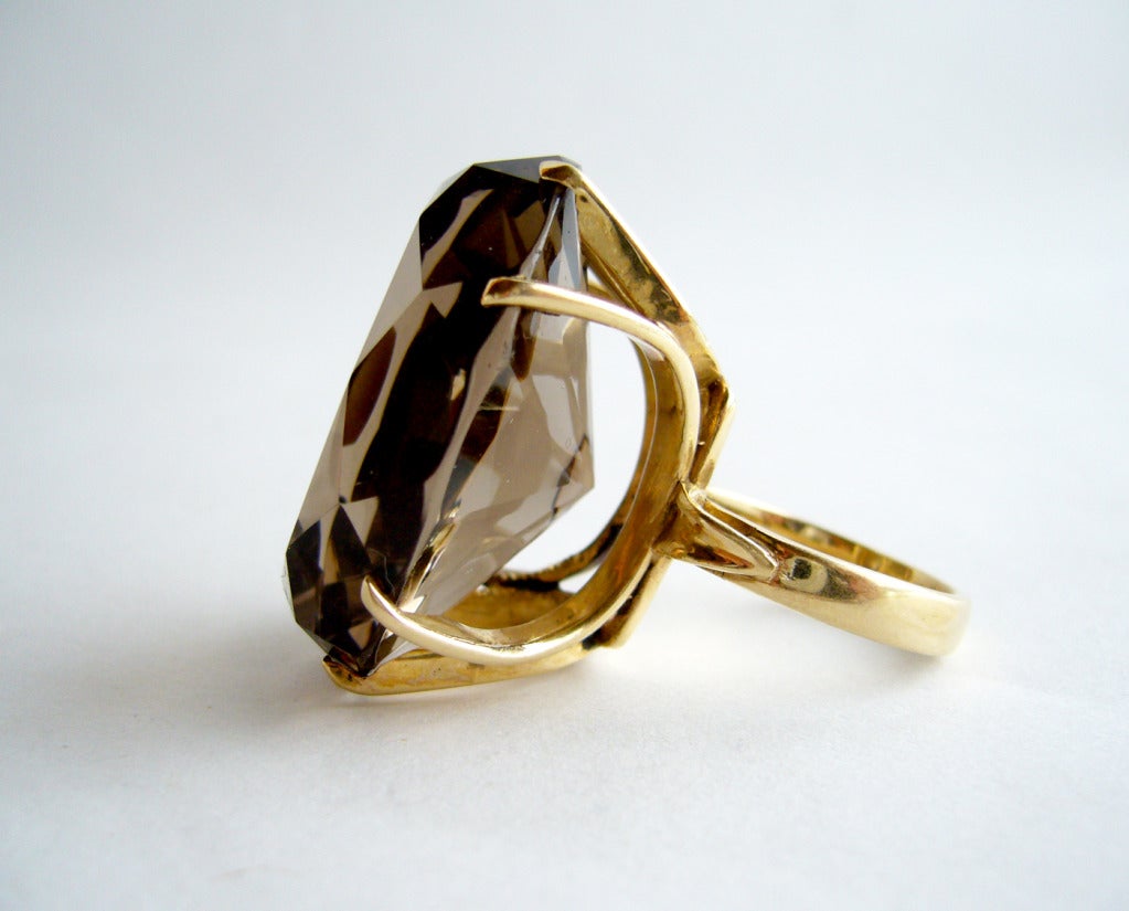 Smokey Quartz Gold Cocktail Ring In Excellent Condition In Palm Springs, CA
