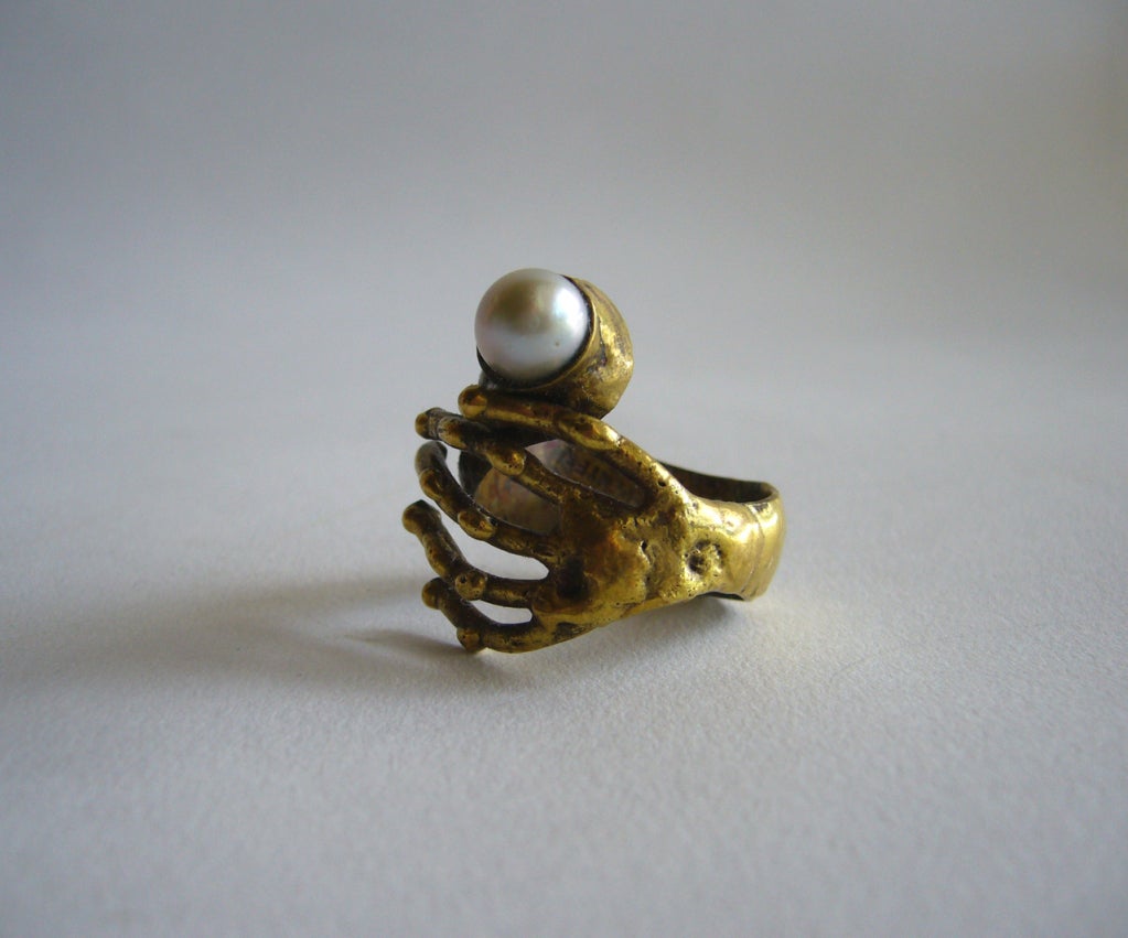 Anello da mano PAL KEPENYES in bronzo e perle