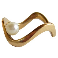 BETTY COOKE  Gold with Pearl Ring