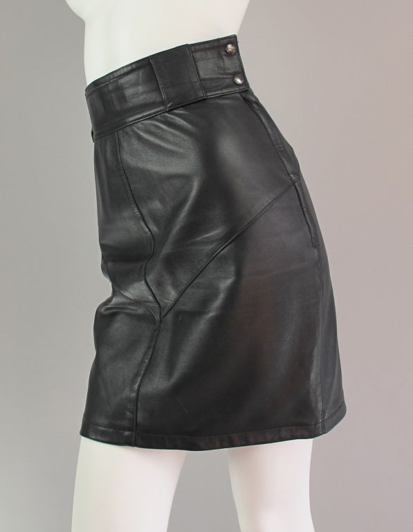 Women's Alaia black leather skirt