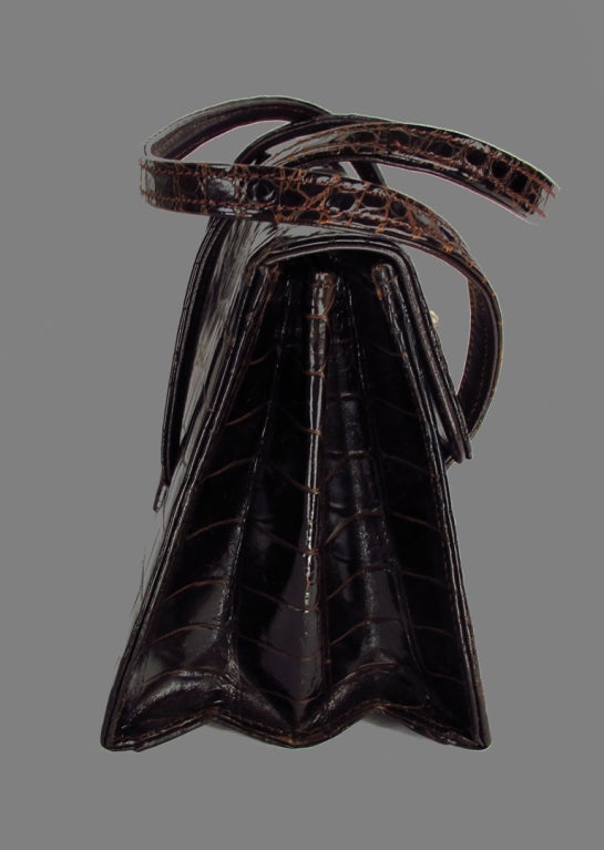 Women's Saks fifth Ave  1960s Alligator handbag