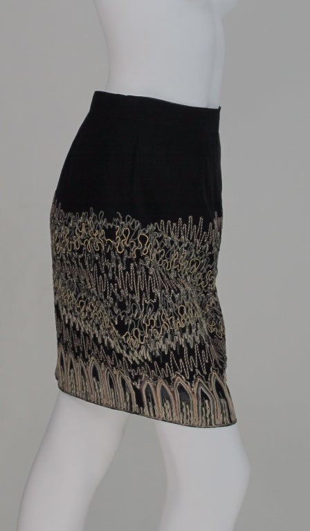 1990s Gianfranco Ferre embroidered silk skirt In Excellent Condition In West Palm Beach, FL