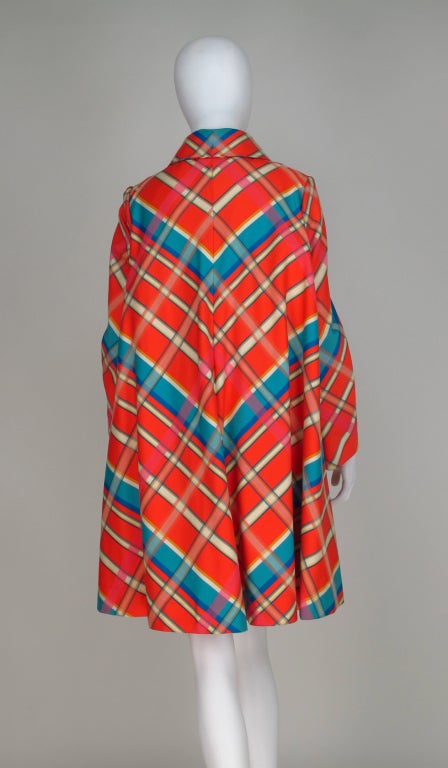 Women's 1960s Geoffrey Beene plaid swing coat