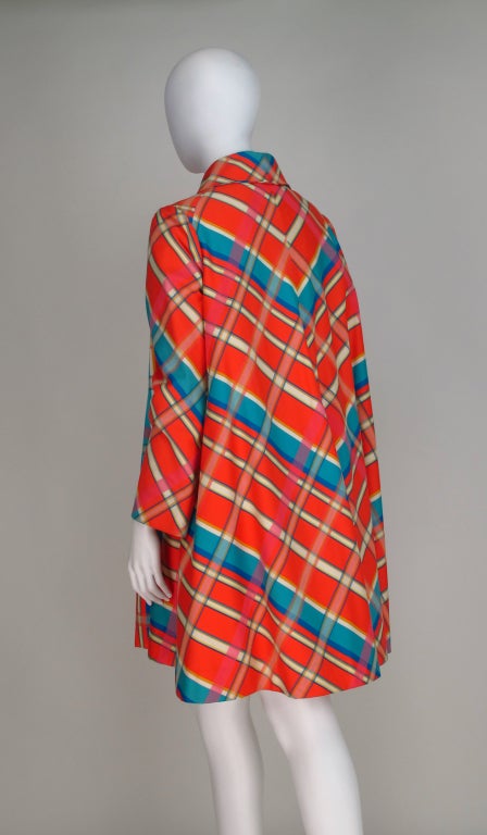 1960s Geoffrey Beene plaid swing coat 1