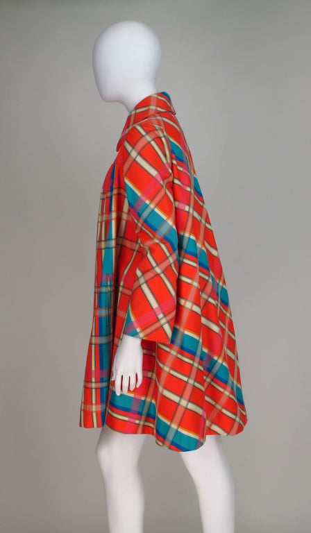 1960s Geoffrey Beene plaid swing coat 2