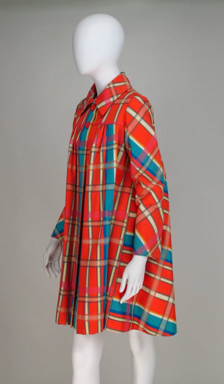 1960s Geoffrey Beene plaid swing coat 3