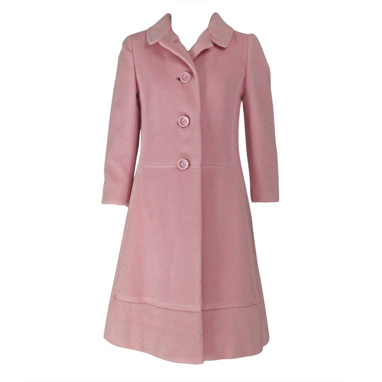 Louis Feraud Lambs Wool coat, Color Light pink US 10 UK 14 F 42