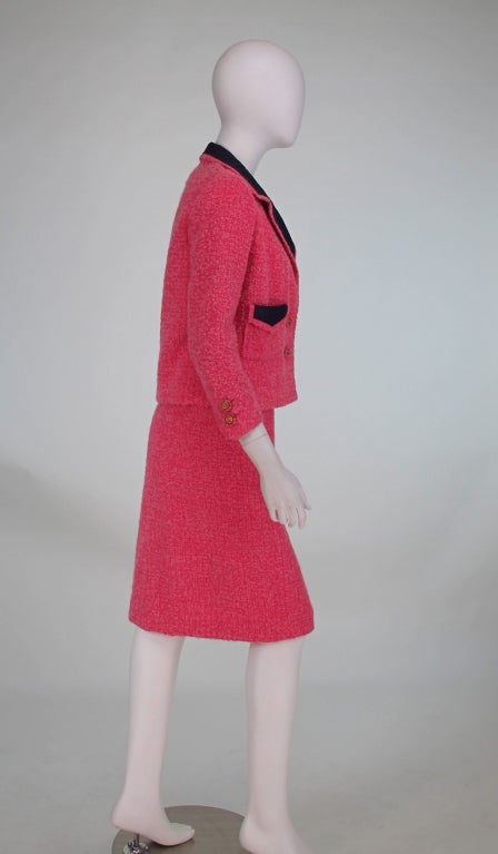 Women's Chanel Haute Couture pink wool suit 1960s