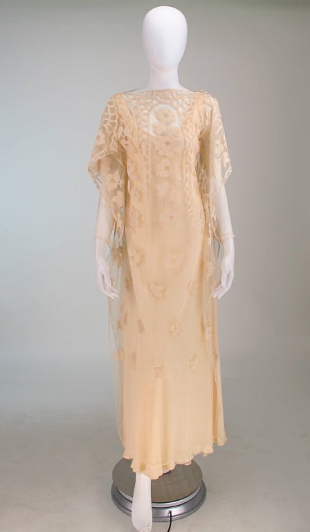 Without doubt, this gown would make the most amazing wedding dress!  Romantic and one of a kind, it was designed in the 1960s by George Stavropoulos, who was a master of chiffon draping and loved by socialites and  starlets alike, Jackie Kennedy,