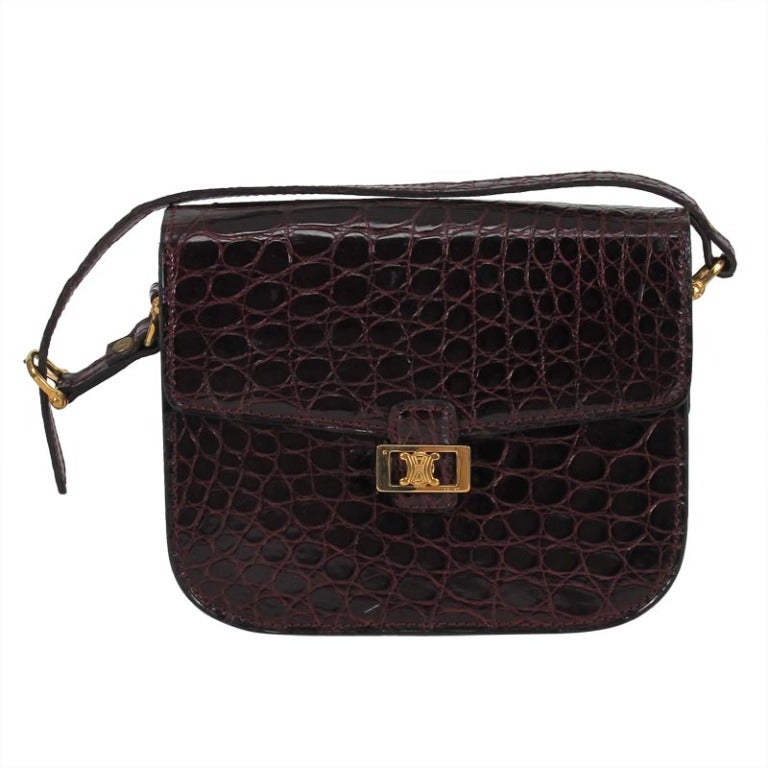 1970er Celine:: Paris bordeauxfarbene Alligatorhandtasche