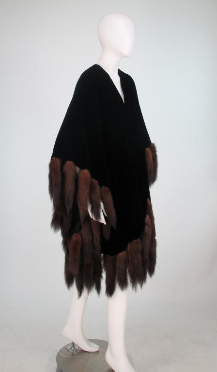 1980s Adrienne Landau Lux black velvet & sable tail fur cape In Excellent Condition In West Palm Beach, FL