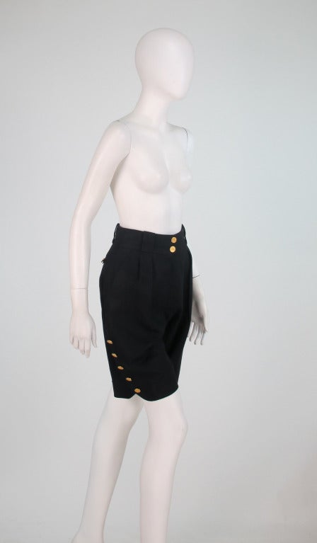 Chanel black linen Bermuda length shorts 3