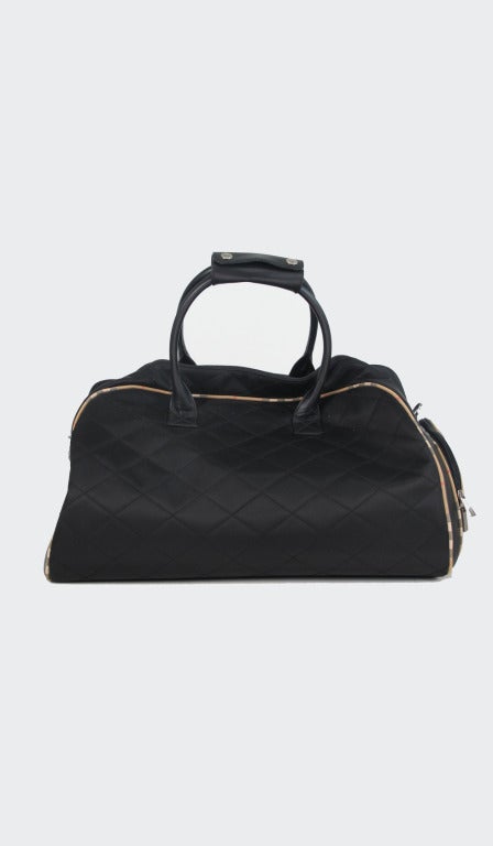 Burberry golf quilted nylon and leather tote bag at 1stDibs | golf tote bag,  burberry golf bag price, burberry golf bags
