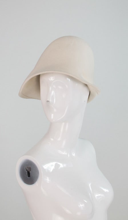 Women's 1960s Jean Patou marked reproduction ivory felt cloche hat